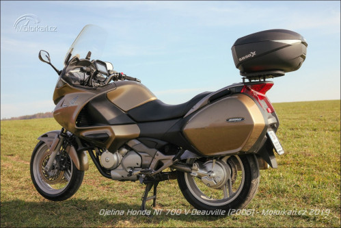 Z druhé ruky: Honda NT700V Deauville | Motorkáři.cz