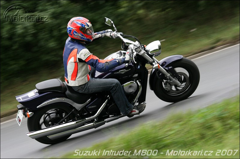 Suzuki M 800 Intruder | Katalog motocyklů a motokatalog na Motorkáři.cz