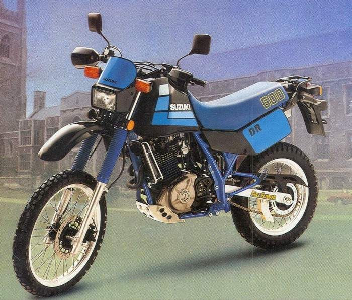 Suzuki DR 600 | Katalog motocyklů a motokatalog na Motorkáři.cz