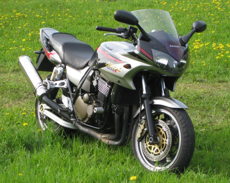 Kawasaki ZRX 1200 | Katalog motocyklů a motokatalog na Motorkáři.cz