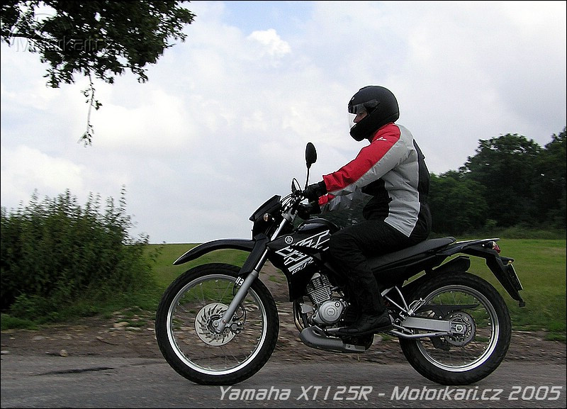 Yamaha XT 125R | Katalog motocyklů a motokatalog na Motorkáři.cz