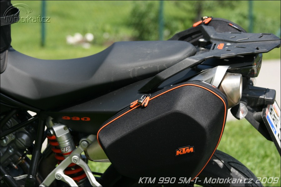 KTM 990 SM-T | Motorkáři.cz