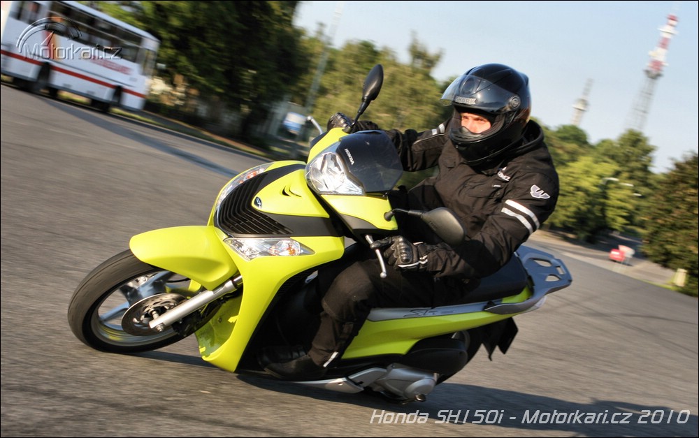 Honda SH150i | Motorkáři.cz