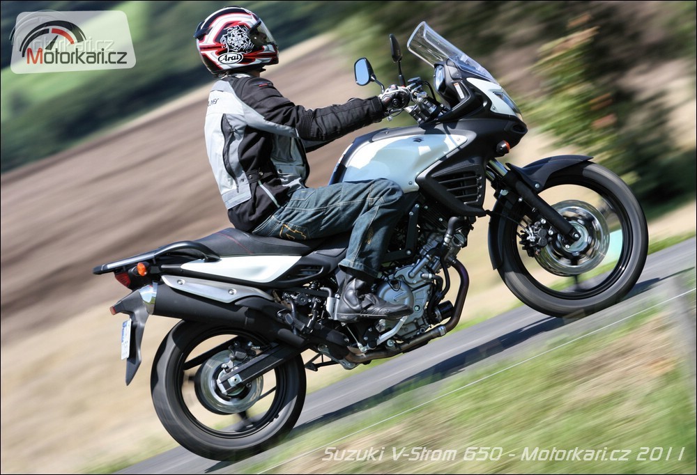 Suzuki V-Strom 650 ABS - první dojmy | Motorkáři.cz