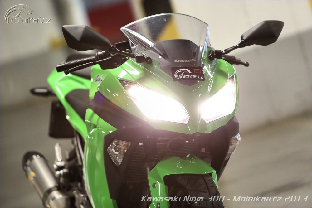 Kawasaki Ninja 300 | Motorkáři.cz