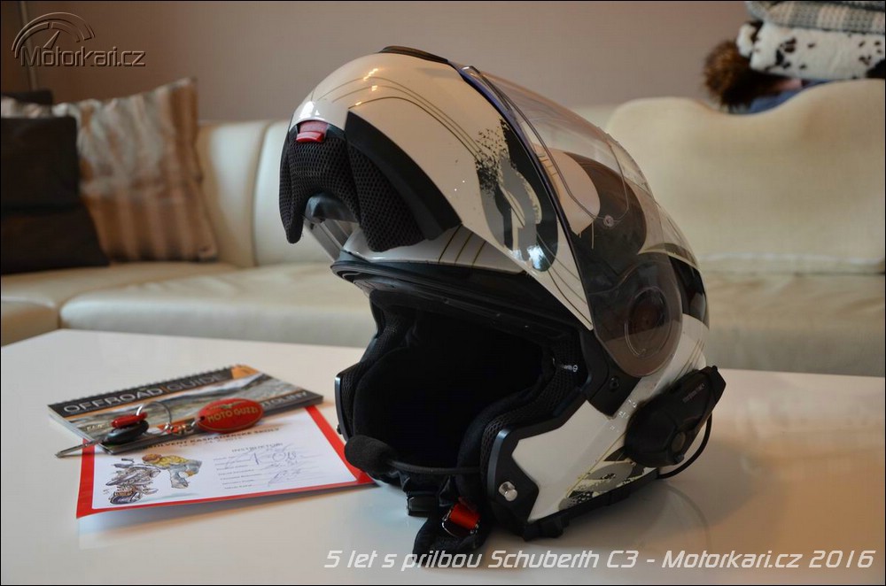 Recenze a testy vybavení pro cestování na motorce 5 let a 80 tisíc  kilometrů s přilbo