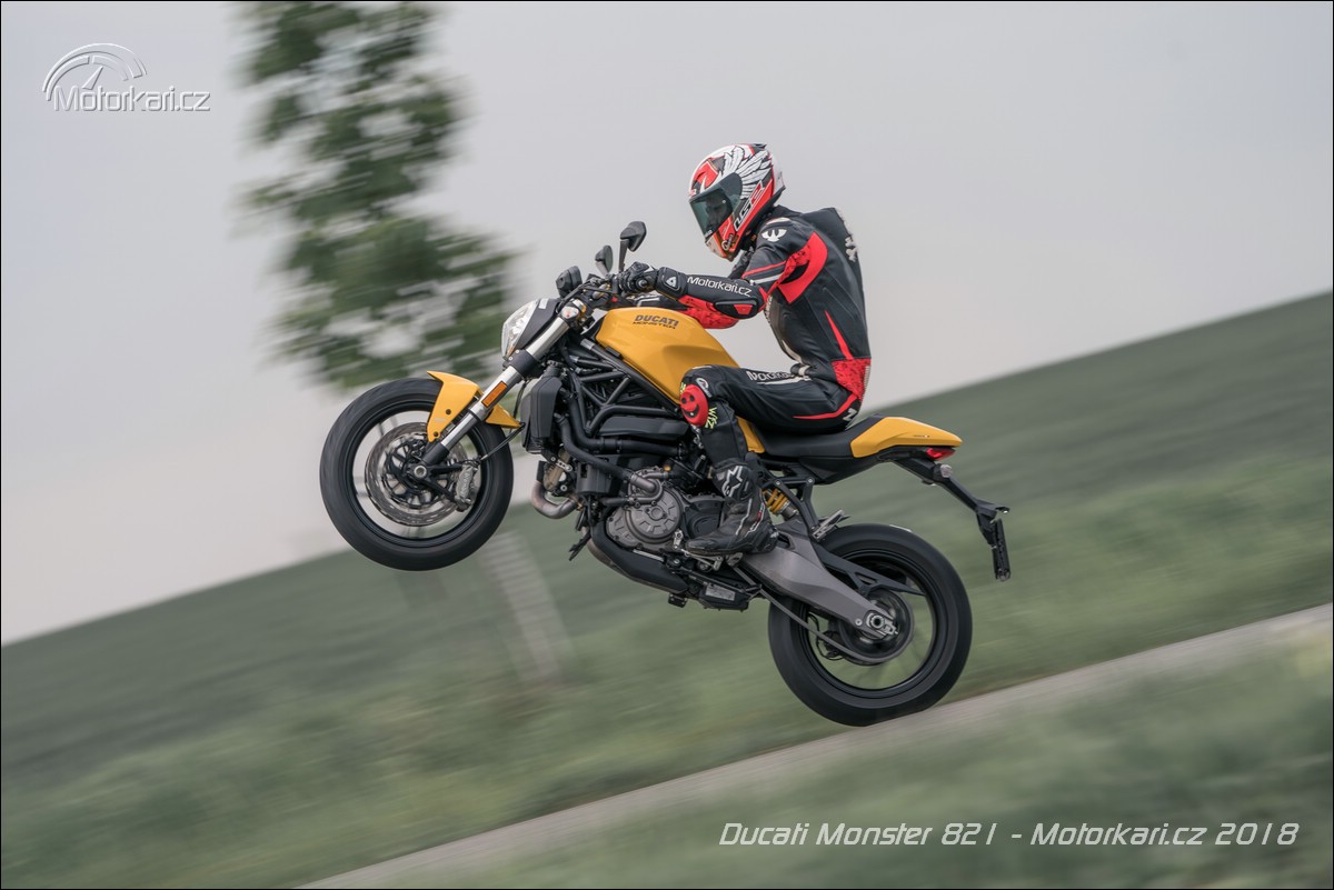 Ducati Monster 821: 25 let s přívětivou příšerou | Motorkáři.cz