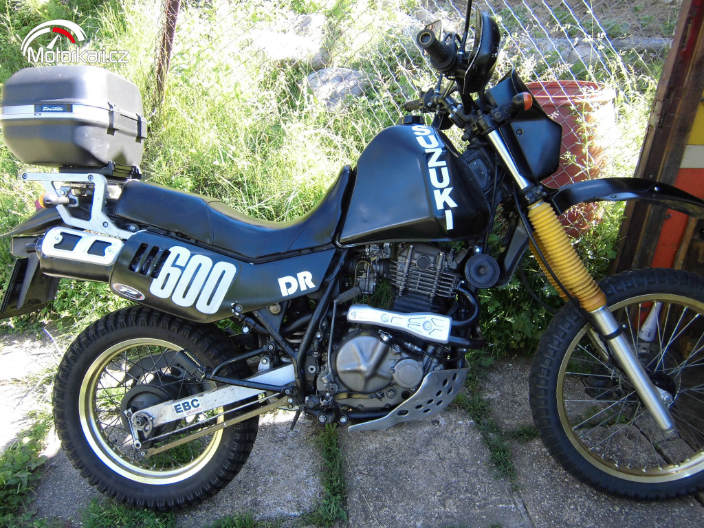 Výfuk Suzuki DR 600 Motorkáři.cz